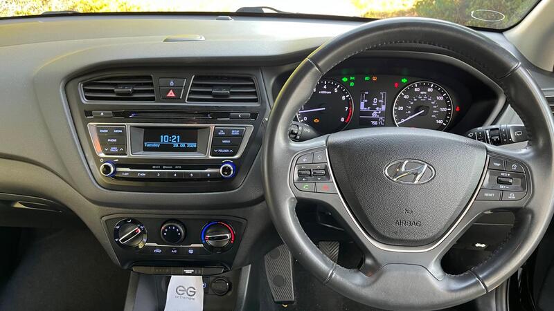 2017 Hyundai i20 — photo 26
