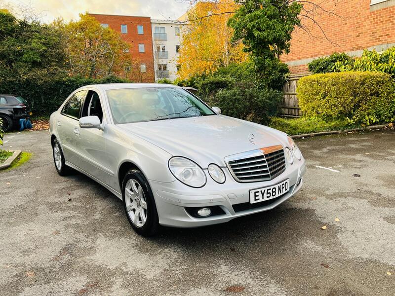 Mercedes-Benz E Class view 13