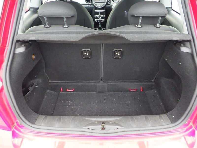 Mini Hatch view 4