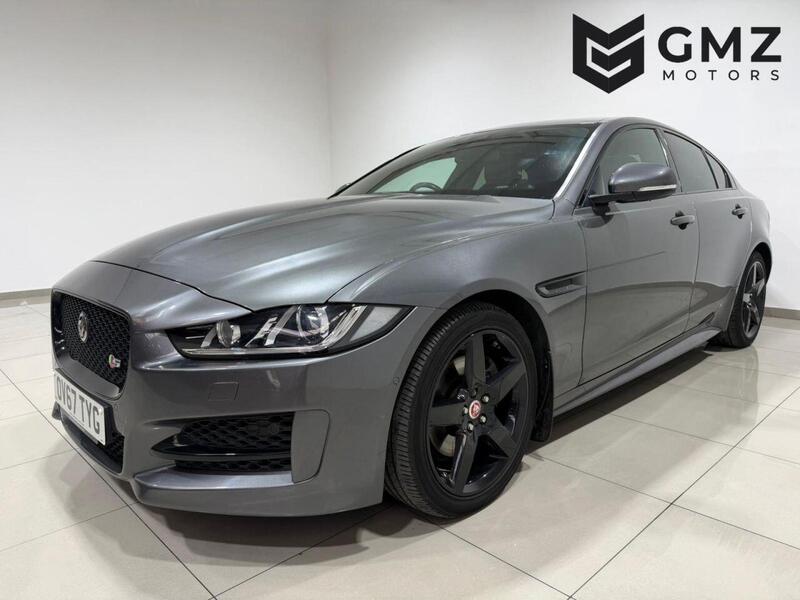 Jaguar Xe view 3