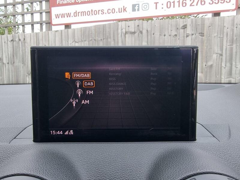 Audi Q2 view 7