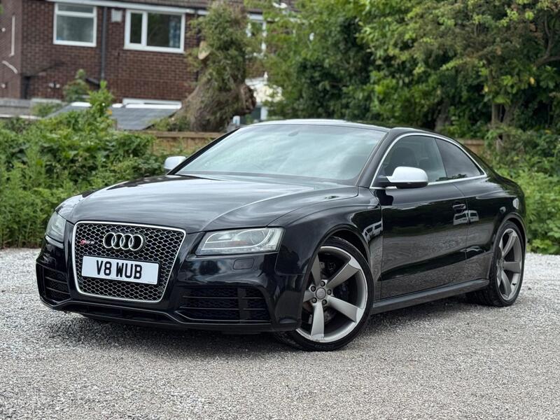 Audi RS5 view 3