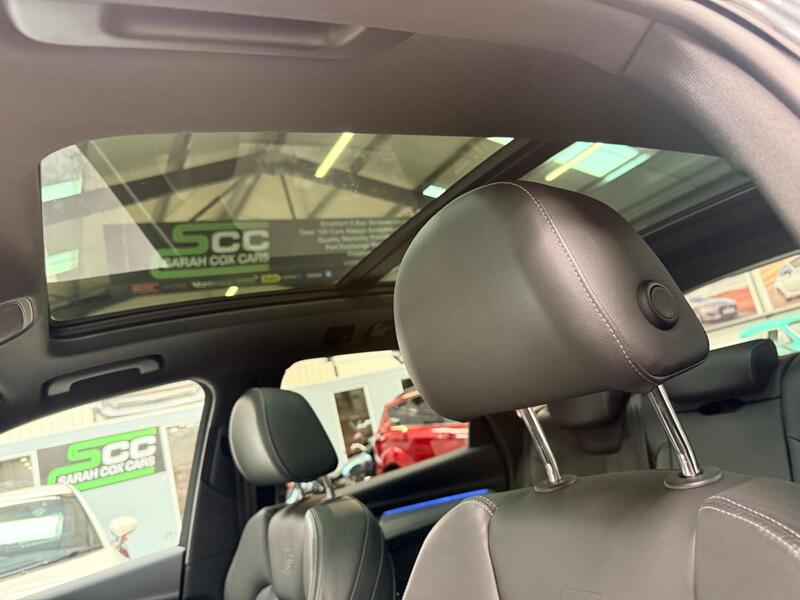 Audi Q5 view 5