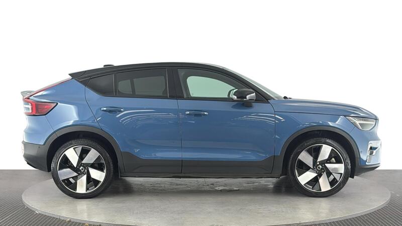 Volvo C40 view 3