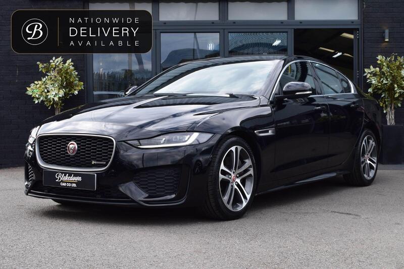 Jaguar Xe main image