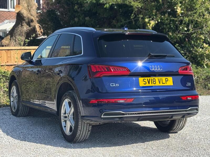 Audi Audi Q5 view 7