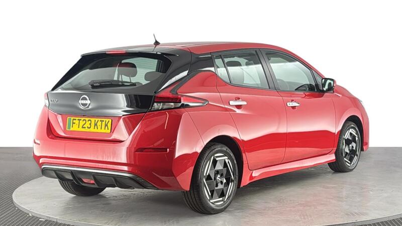 Nissan Leaf view 4