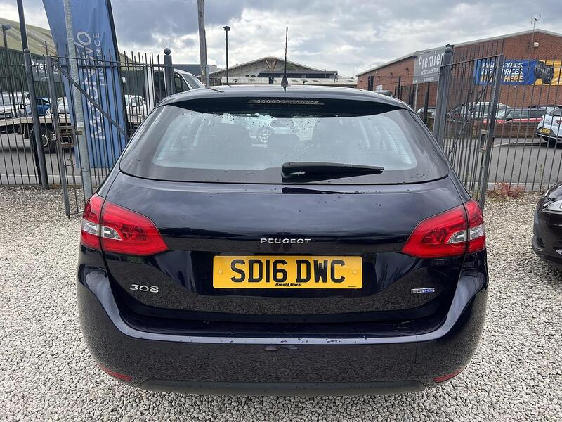 Peugeot 308 SW view 5