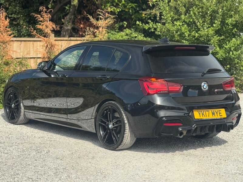 BMW 1 Series view 6