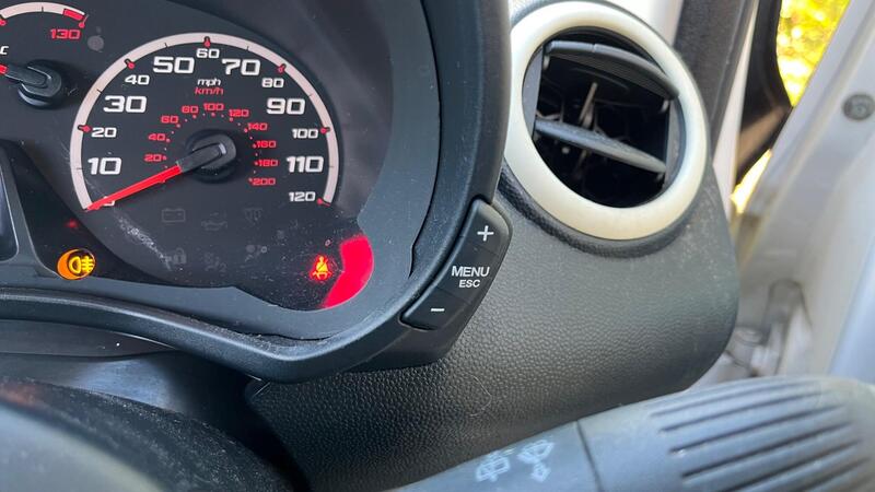 2013 Ford Ka — photo 28