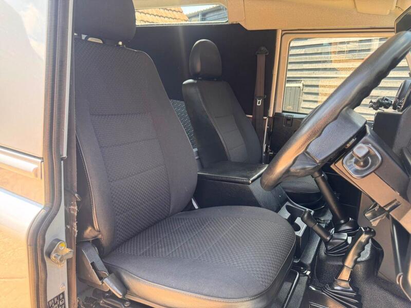 Land Rover Defender view 7