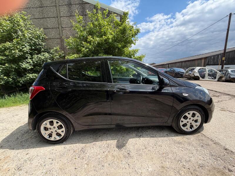 2014 Hyundai i10 — photo 8