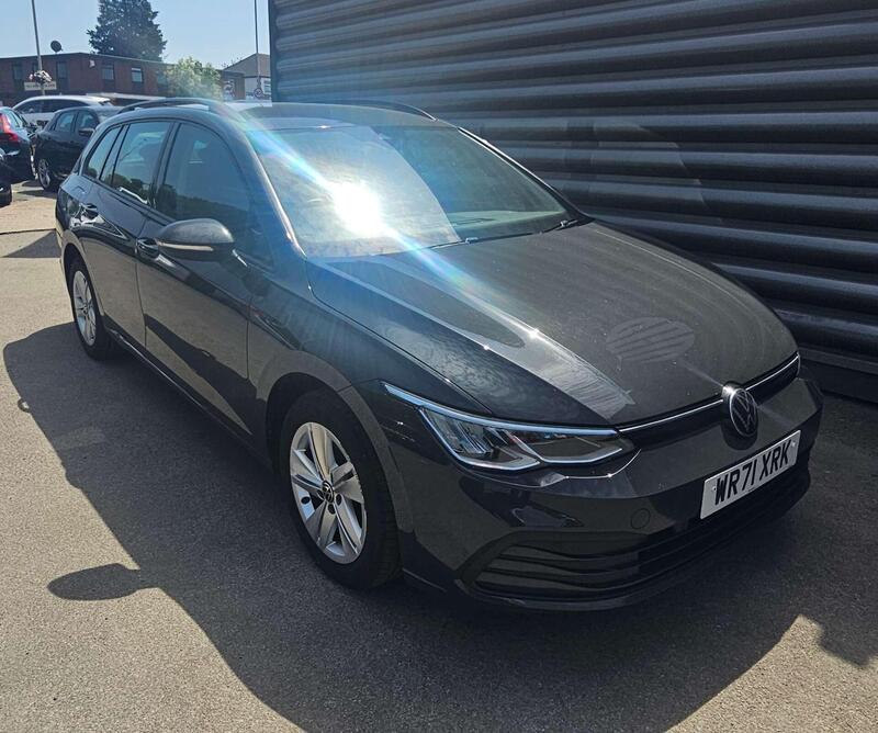 Volkswagen Golf view 3