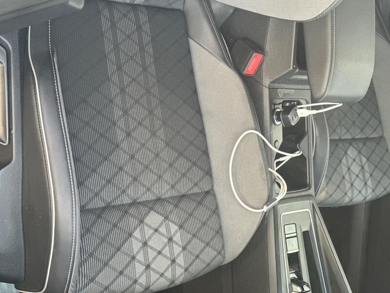 Volkswagen Golf view 28