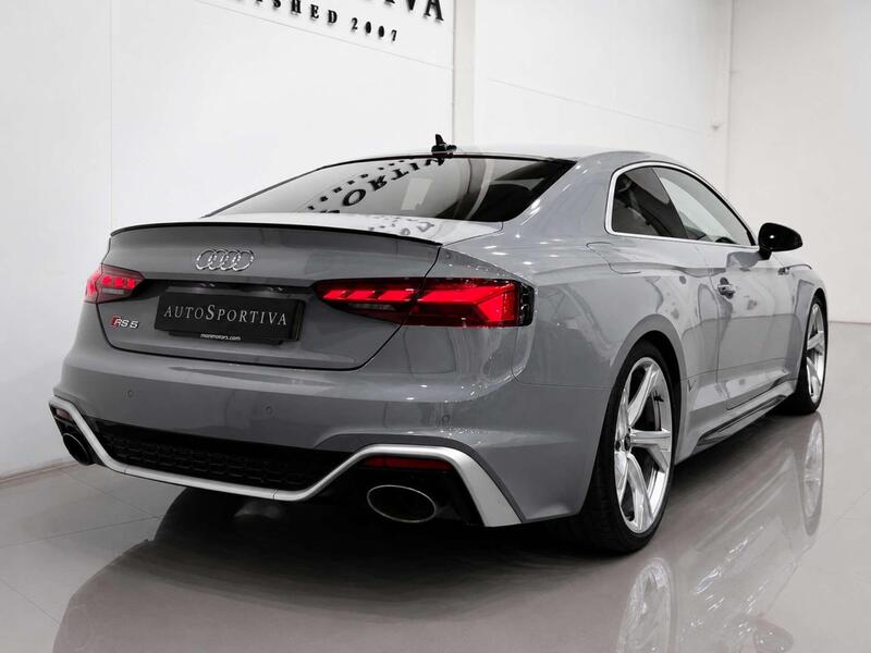 Audi RS5 view 4