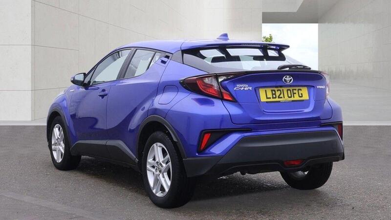 Toyota C-HR view 2