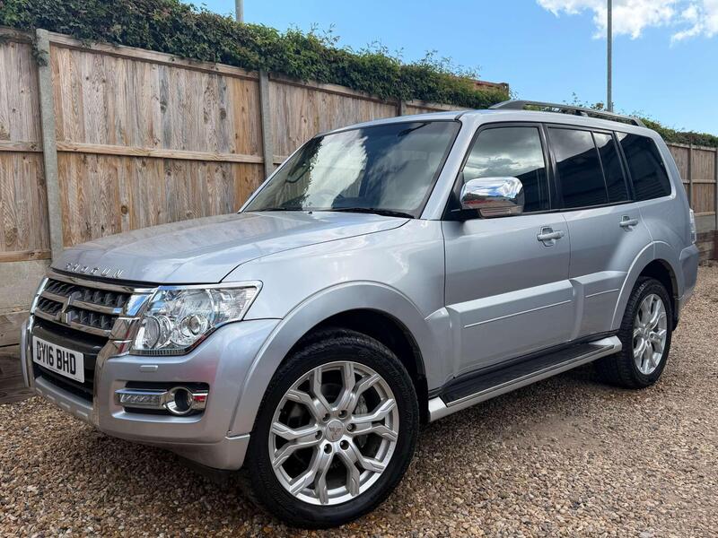 Mitsubishi Shogun main image