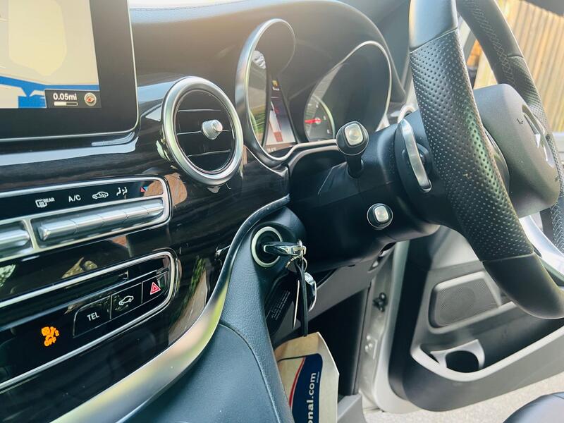 Mercedes-Benz V-Class view 46