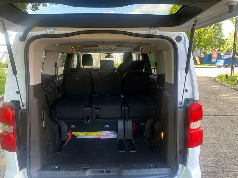 Citroen Spacetourer view 4
