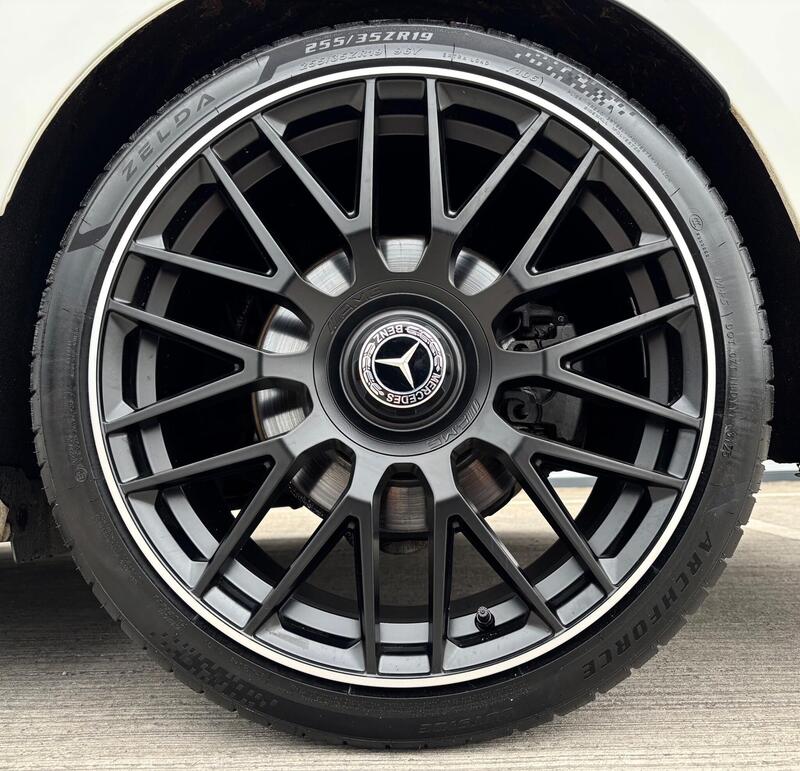 Mercedes-Benz C Class view 2
