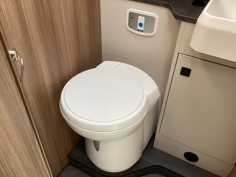 Auto-Trail Imala 730 — image 28