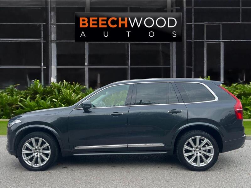 Volvo XC90 view 6