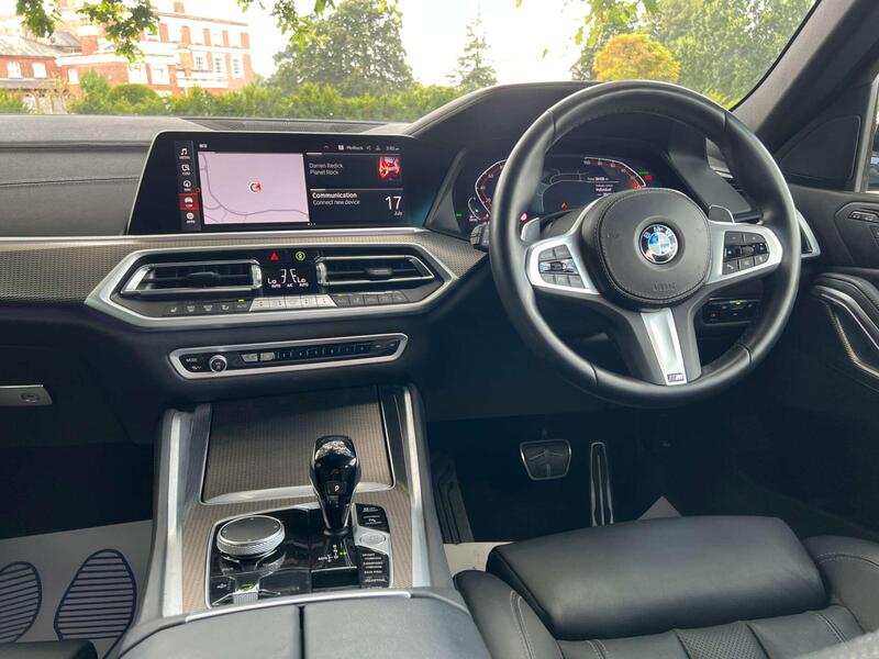 BMW X6 view 3