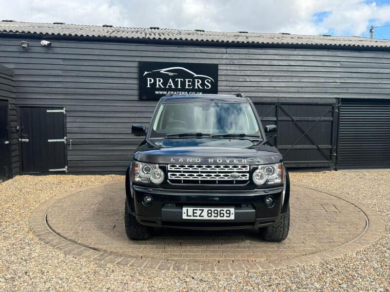 Land Rover Discovery 4 view 4