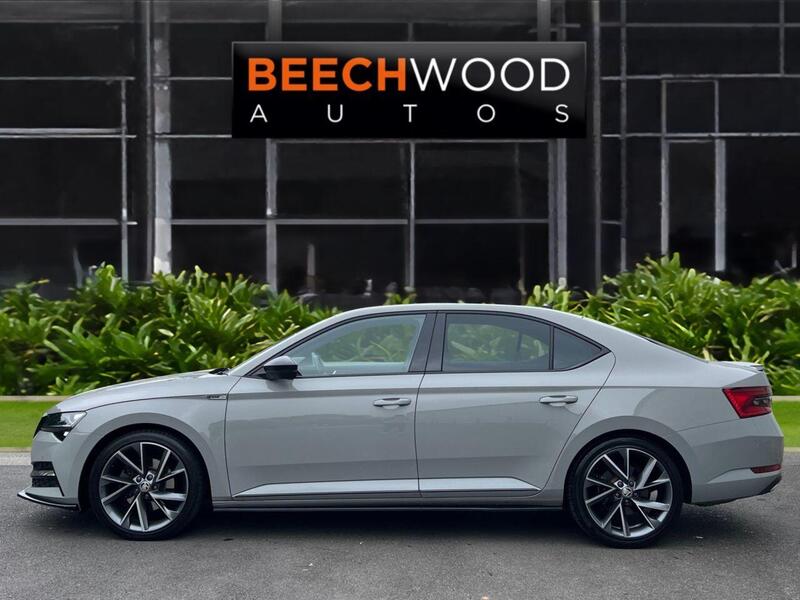 Skoda Superb view 6