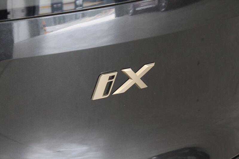 2022 BMW iX in Grey — image 60 of 90