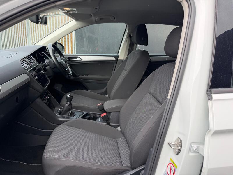 Volkswagen Tiguan view 7