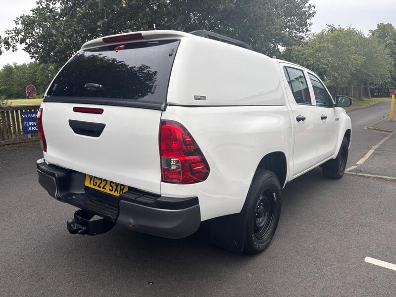 Toyota Hilux view 7