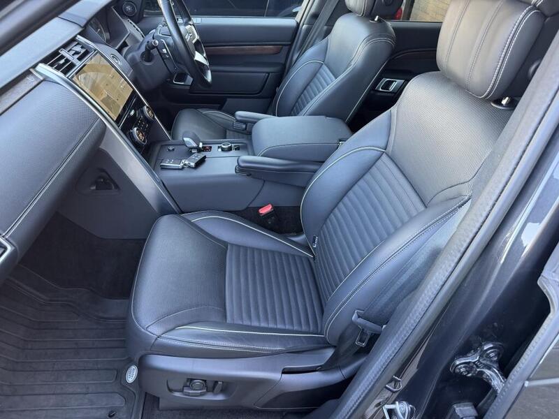 Land Rover Discovery view 7