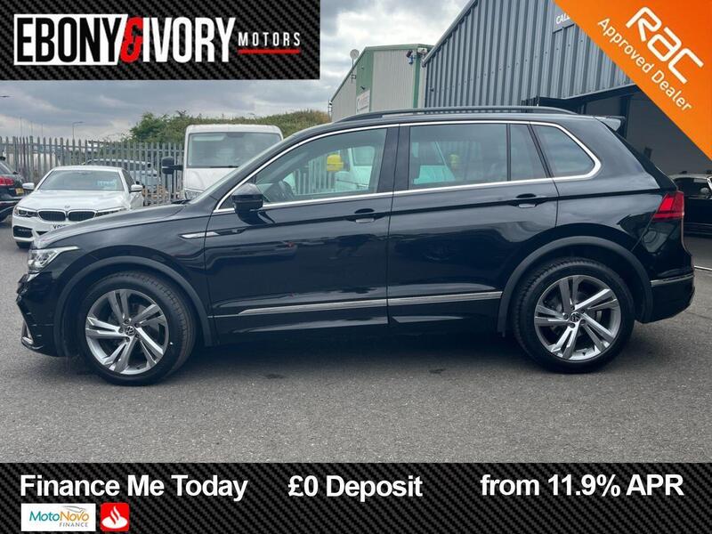 Volkswagen Tiguan view 2