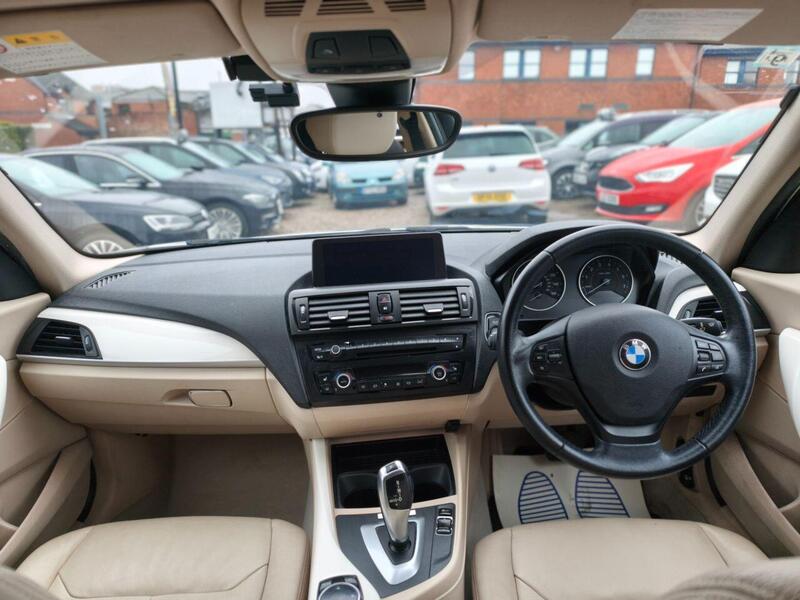 BMW 1 Series view 6