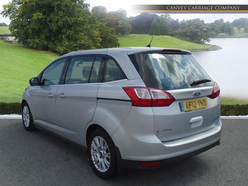 Ford Grand C-Max view 4
