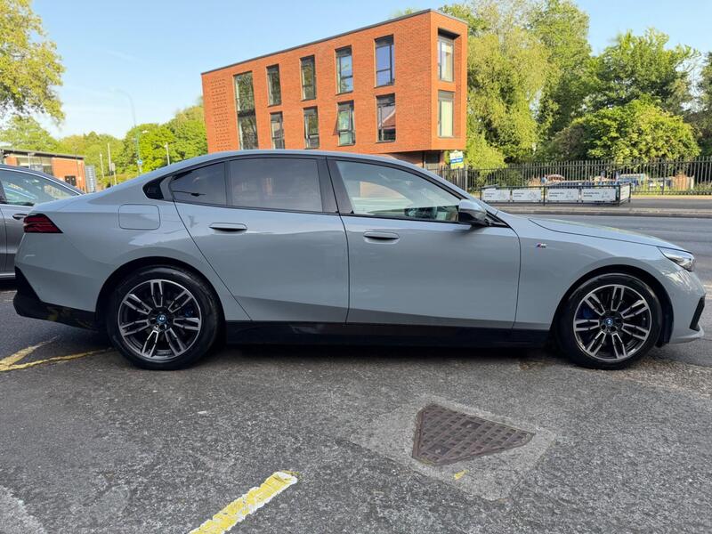 BMW I5 view 7