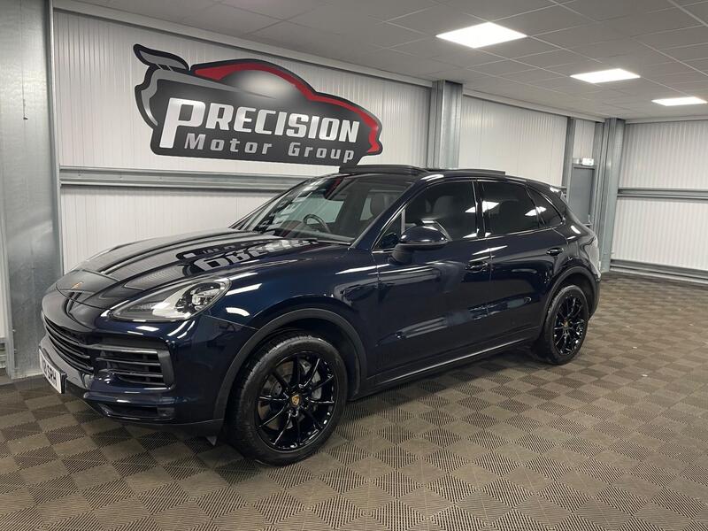 Porsche Cayenne view 6
