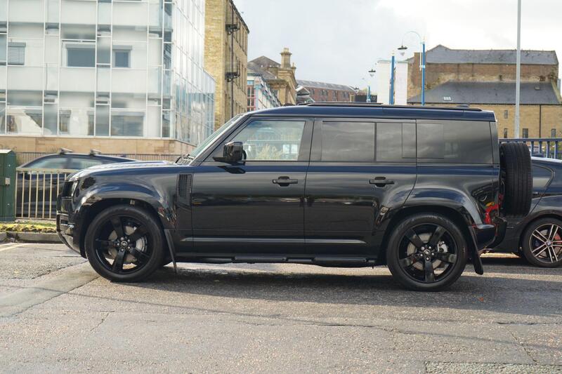 Land Rover 110 view 5