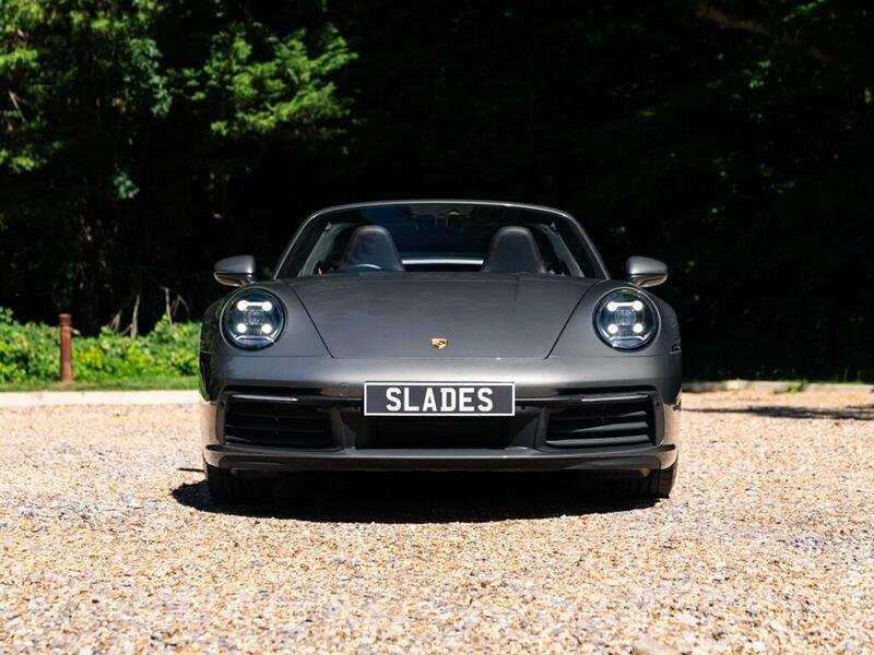 Porsche 911 view 3