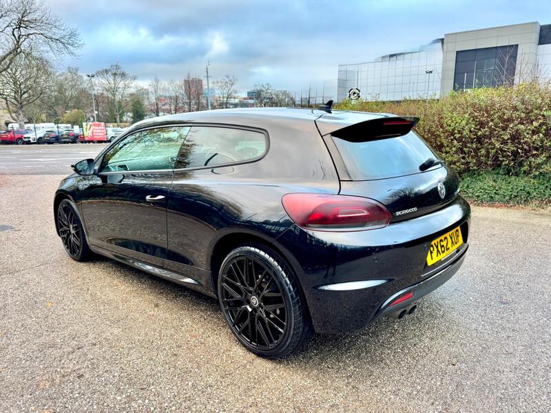 Volkswagen Scirocco view 3