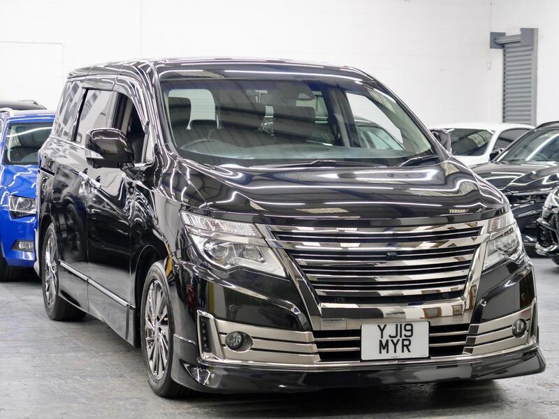 Nissan Elgrand view 5