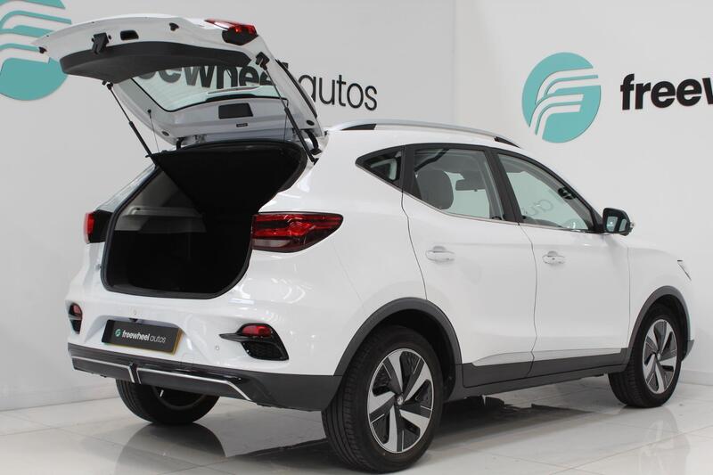 2022 MG MG ZS in White — image 11 of 70