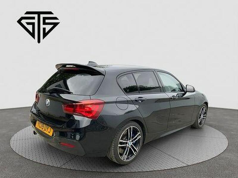 BMW 1 Series view 3