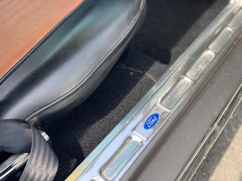 Ford Mustang view 34