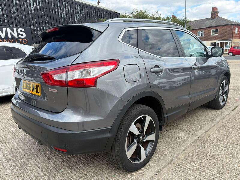 Nissan Qashqai view 3