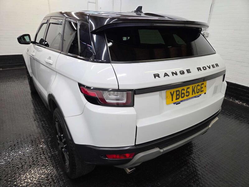 Land Rover Range Rover Evoque view 4