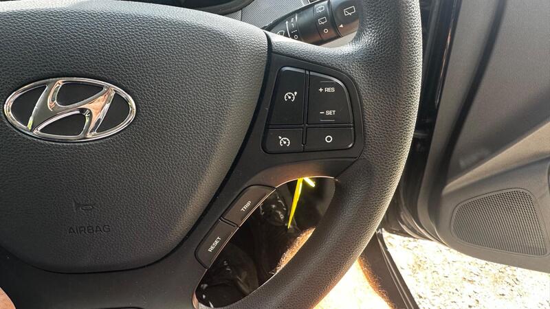 2015 Hyundai i10 — photo 16