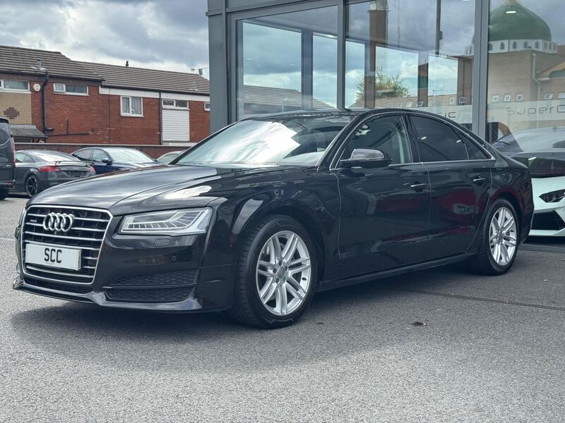 Audi Audi A8 view 4