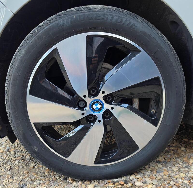 BMW i3 33kWh Auto Euro 6 (s/s) 5dr (Range Extender) thumbnail 17